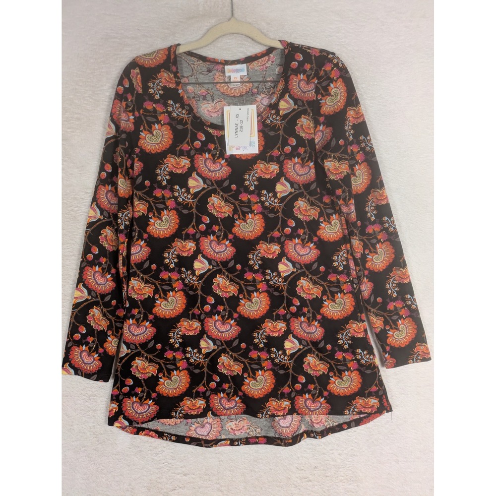 NEW LuLaRoe Lynnae Top Women's XS Black Floral Long Sleeve High-Low Boho Stretch